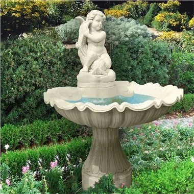 Natursteinbrunnen im Freien